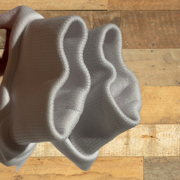 EUC Burberry Pullover Sweatshirt Size 12 months - Picture 14 of 16